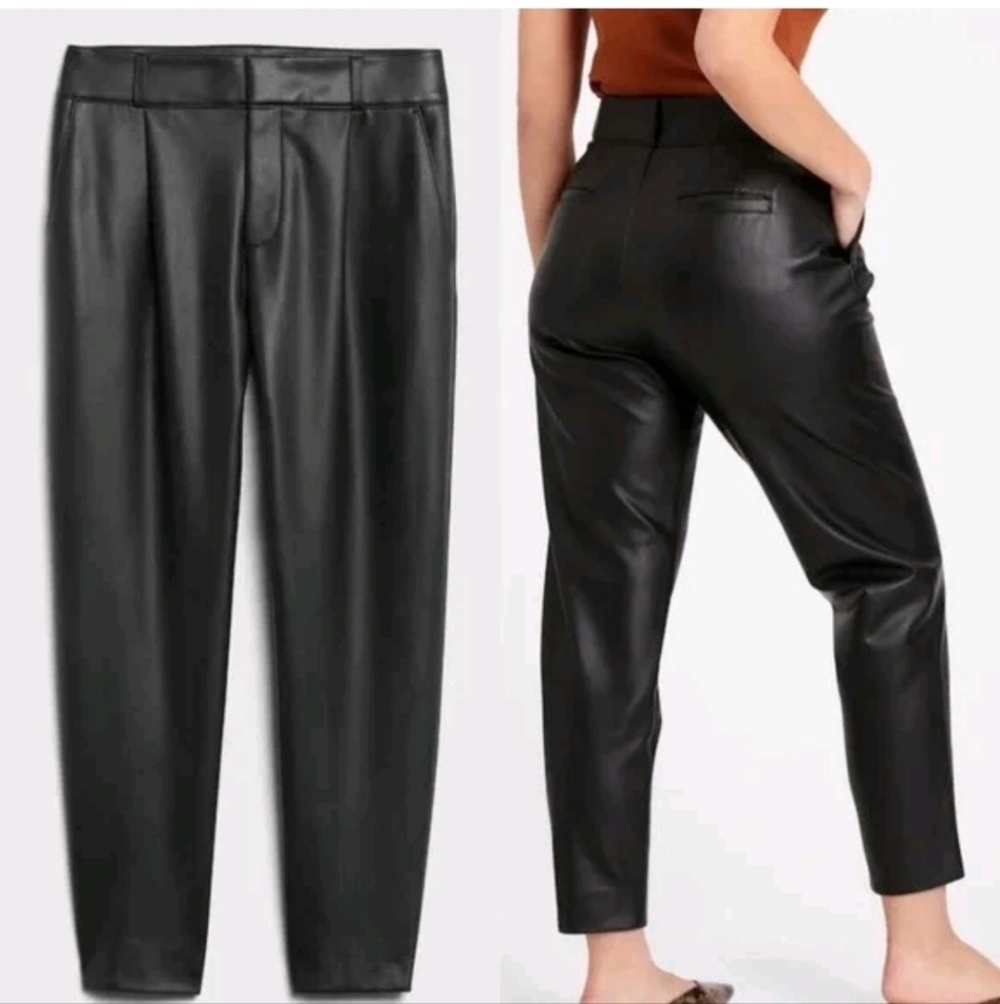 BANANA REPUBLIC High-Rise Tapered Vegan Leather Pant Size 8 Black #615354